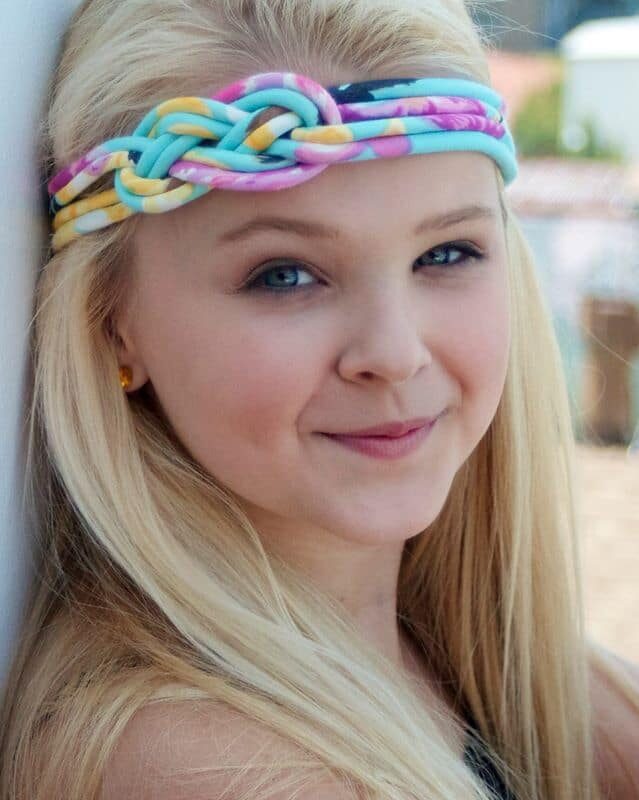 JoJo Siwa Worth, Age, Height, Weight, Family, And Biography on Wikipedia.